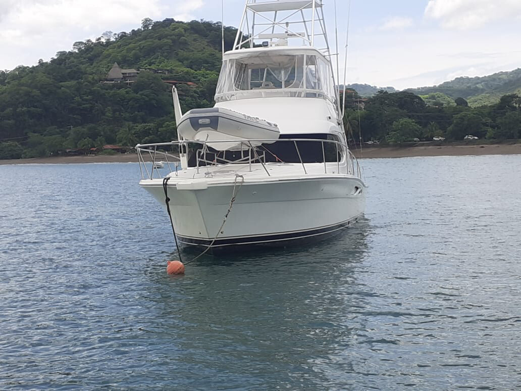 43ft Riviera Team Edition