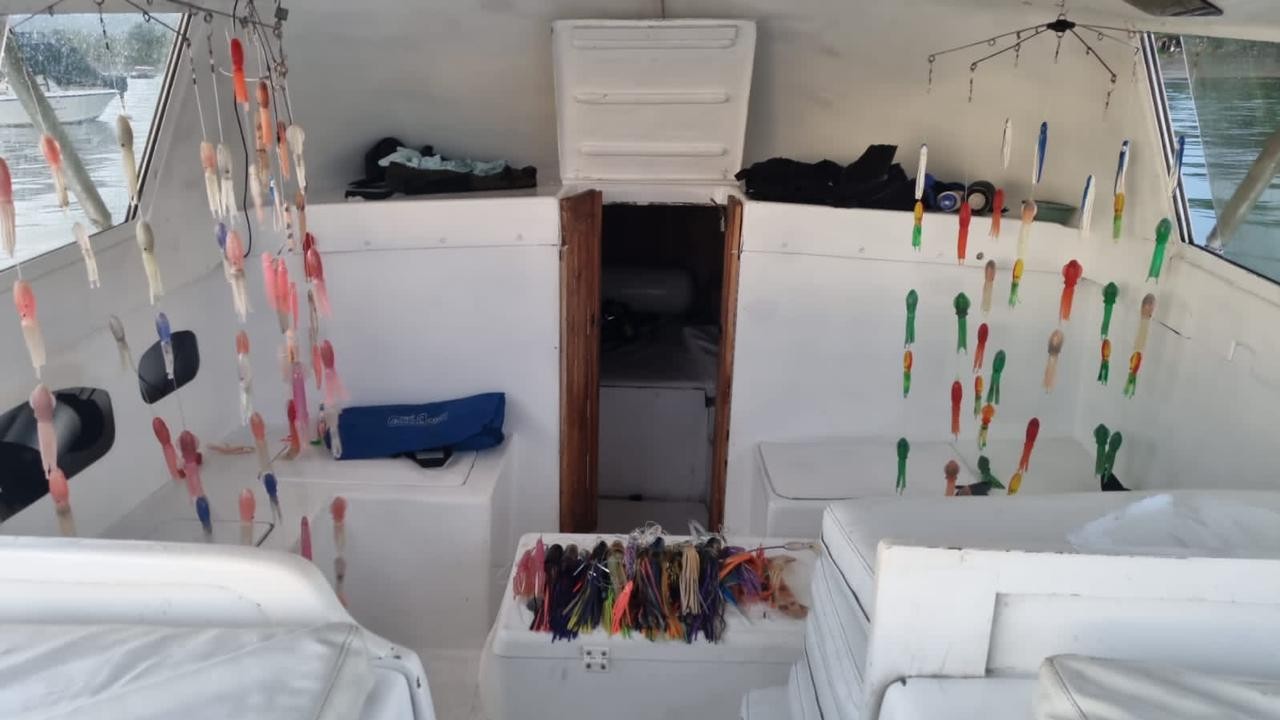 31ft Bertram Classic Lounge