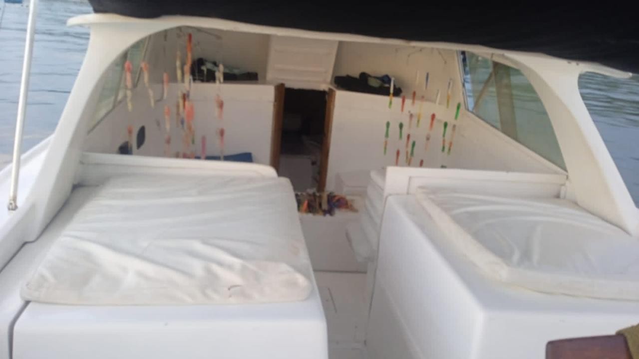 31ft Bertram Classic Lounge